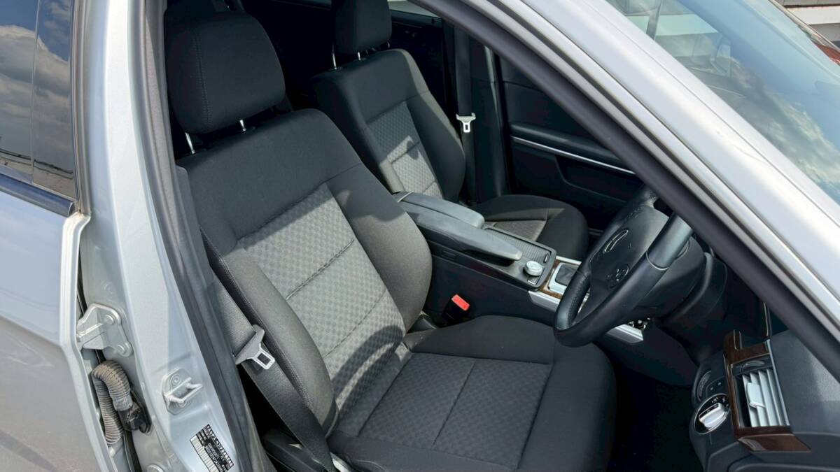 【車検付 令和7年12月26日】BENZ W212 E250CGI 2010年 78000km 実走行 走行時ＴＶ視聴可 オートローン対応 下取可 現(xiàn)車確認(rèn)OK 橫浜から