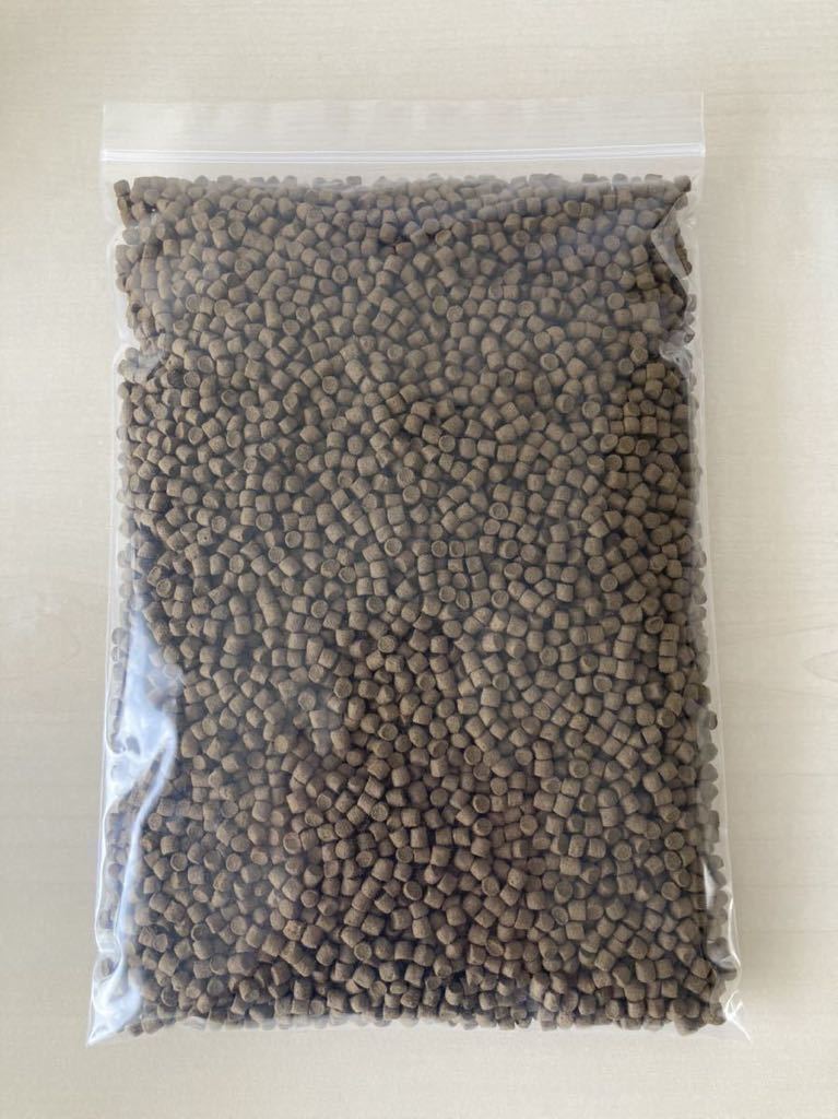 錦鯉に最適な浮餌 ハイグレードタイプ『ひらめEPフロート5號』5㎜サイズ 6kg 高タンパク高脂肪餌 送料無料