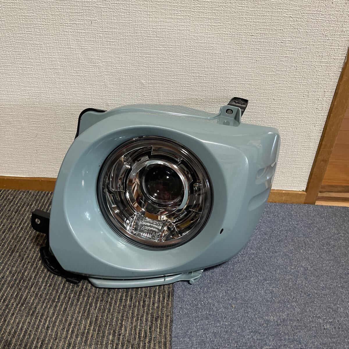 スズキ スペーシア ギア MK53S 左ヘッドライト KOITO 100-5938G