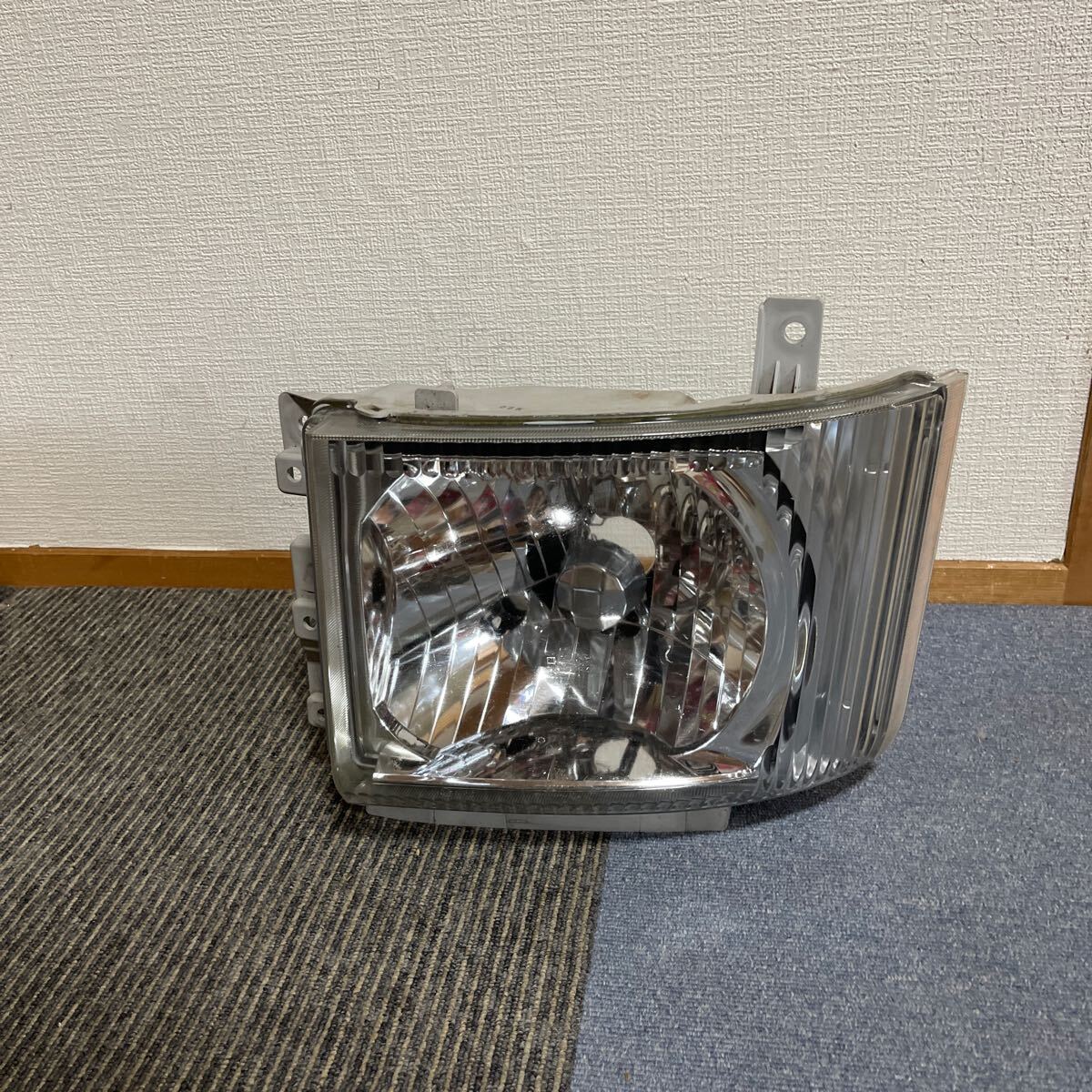 いすゞフォワード 左ヘッドライトユニット いすゞ エルフ フォワード 純正 ハロゲン ヘッドライト 左 24V
