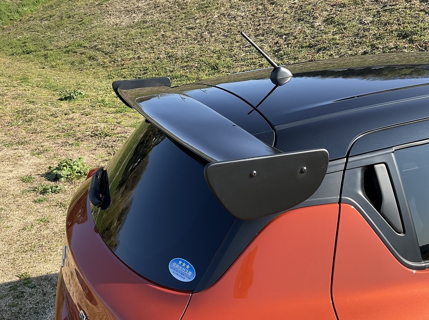 LEAD製 ZC33S スイフトスポーツ リアウィング FRP 未塗装品_画像4