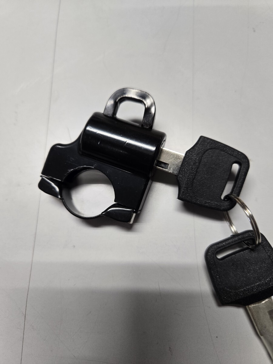 新品未使用　汎用ヘルメットホルダー　暴走族　舊車會(huì)　街道レーサー　カフェレーサー　4ミニ 盜難防止等にも