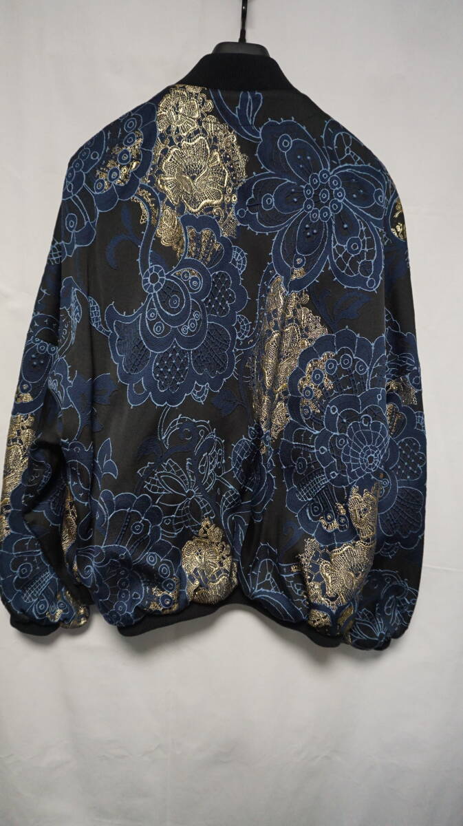 【美品】ALEXIS MABILLE アレクシスマビーユ 刺繍デザインブルゾン リバーシブル 【サイズ36】 ブラック ダークブルー ゴールド