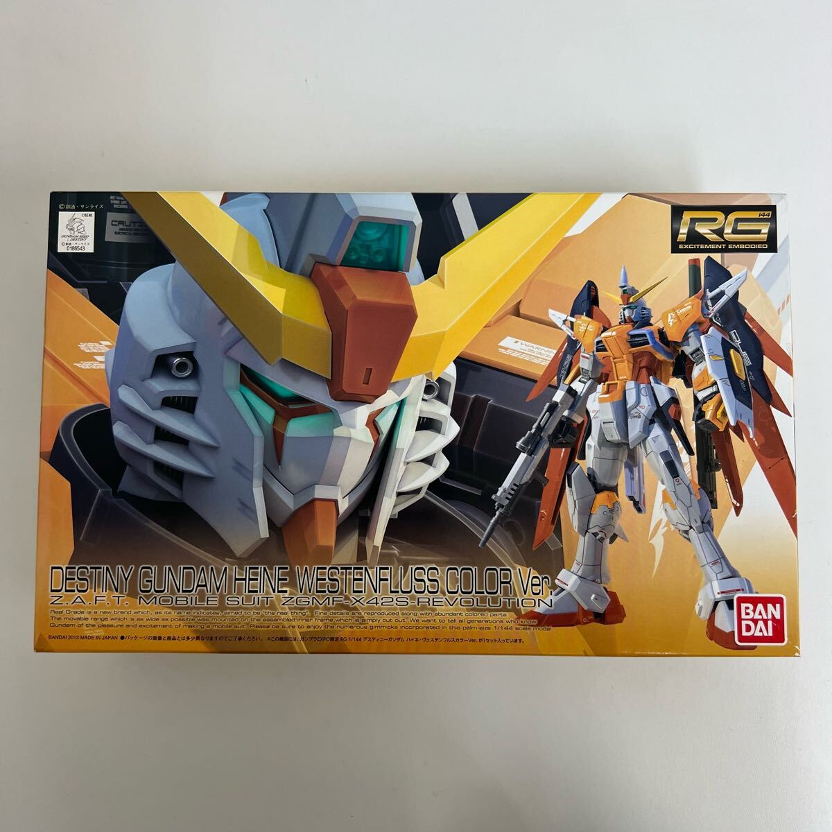[0523-17] バンダイ RG ZGMF-X42S-REVOLUTION デスティニーガンダム ハイネ?ヴェステンフルスカラーVer. ガンダムEXPO 1/144 未組立