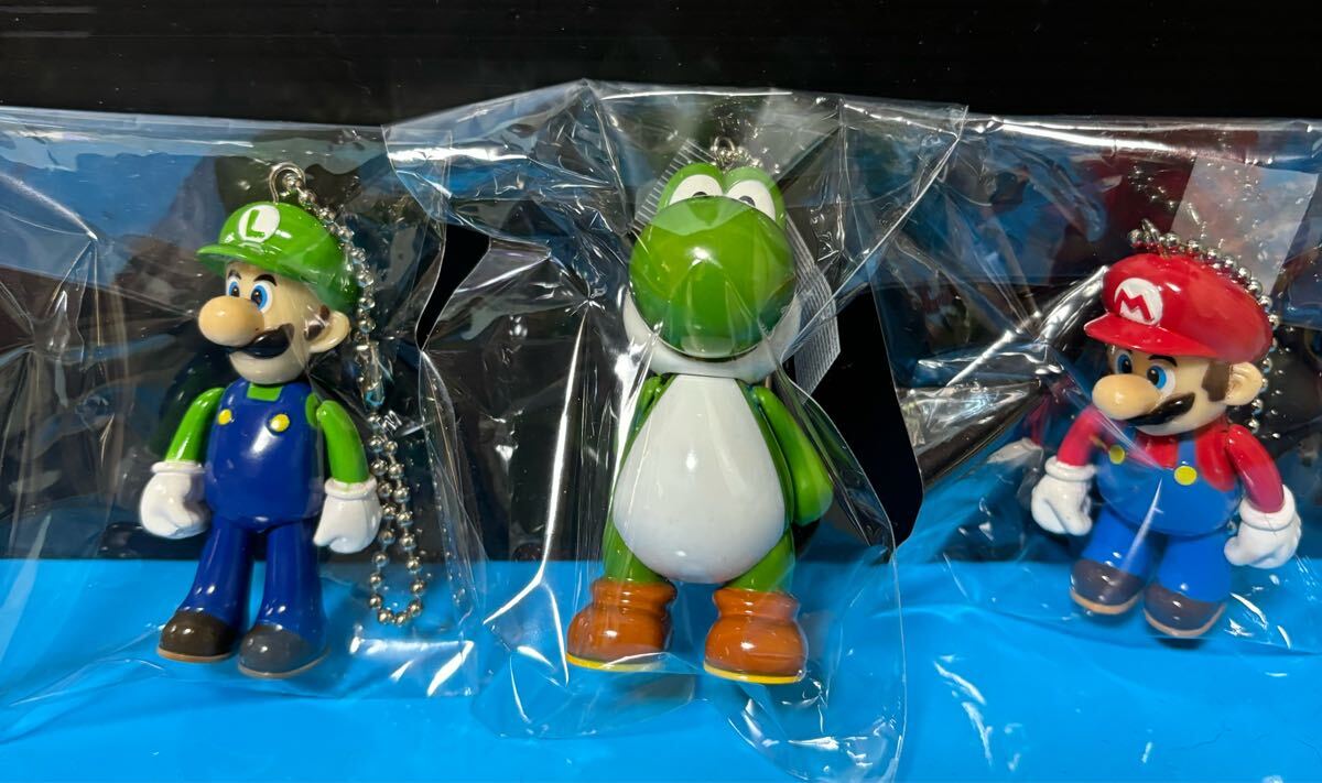 スーパーマリオスイングホルダー　三個セット　手、足、首動きます。