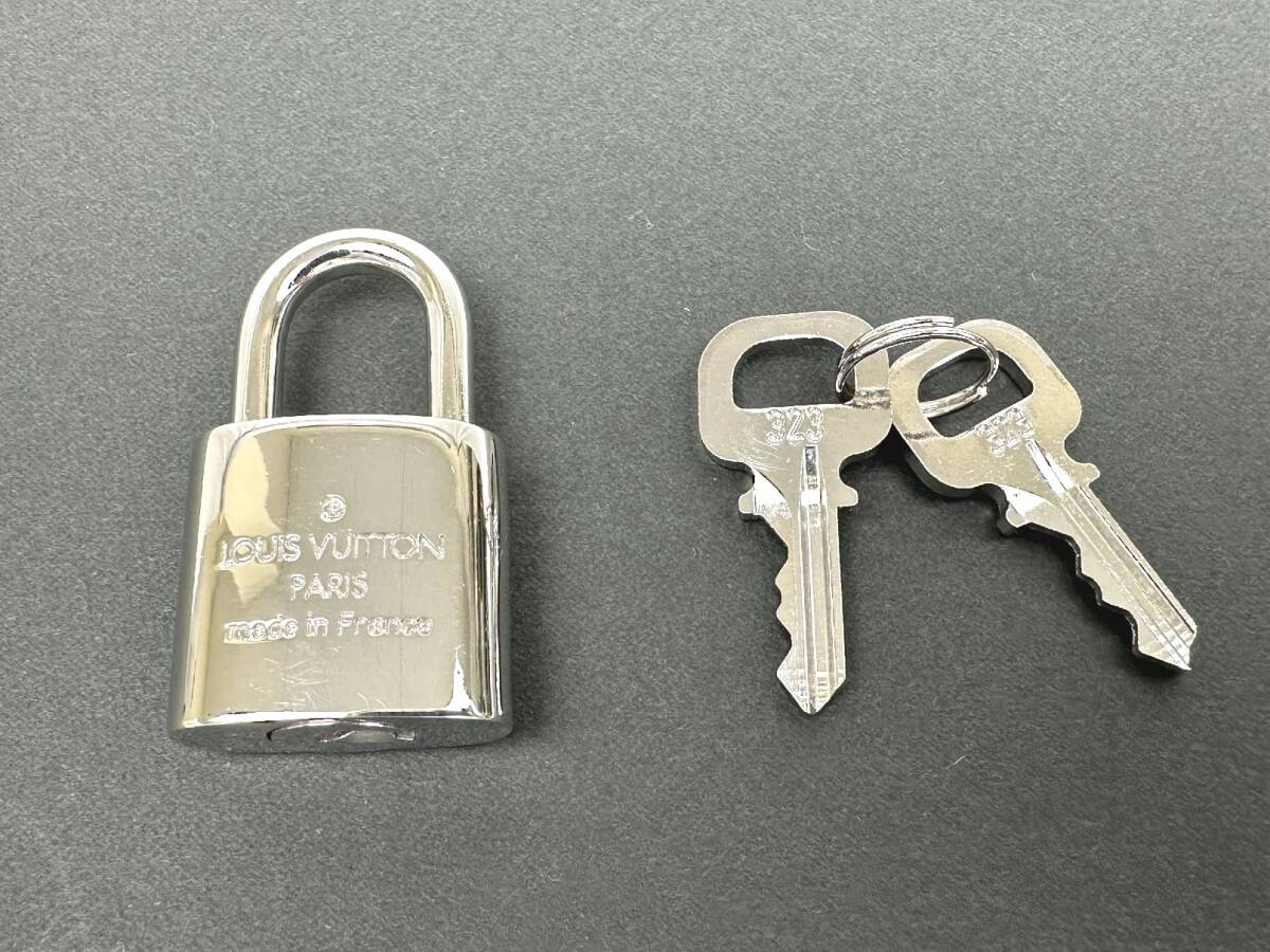 1円～　美品　LOUIS VUITTON　ルイヴィトン　カデナ＆キーセット　SV金具 323