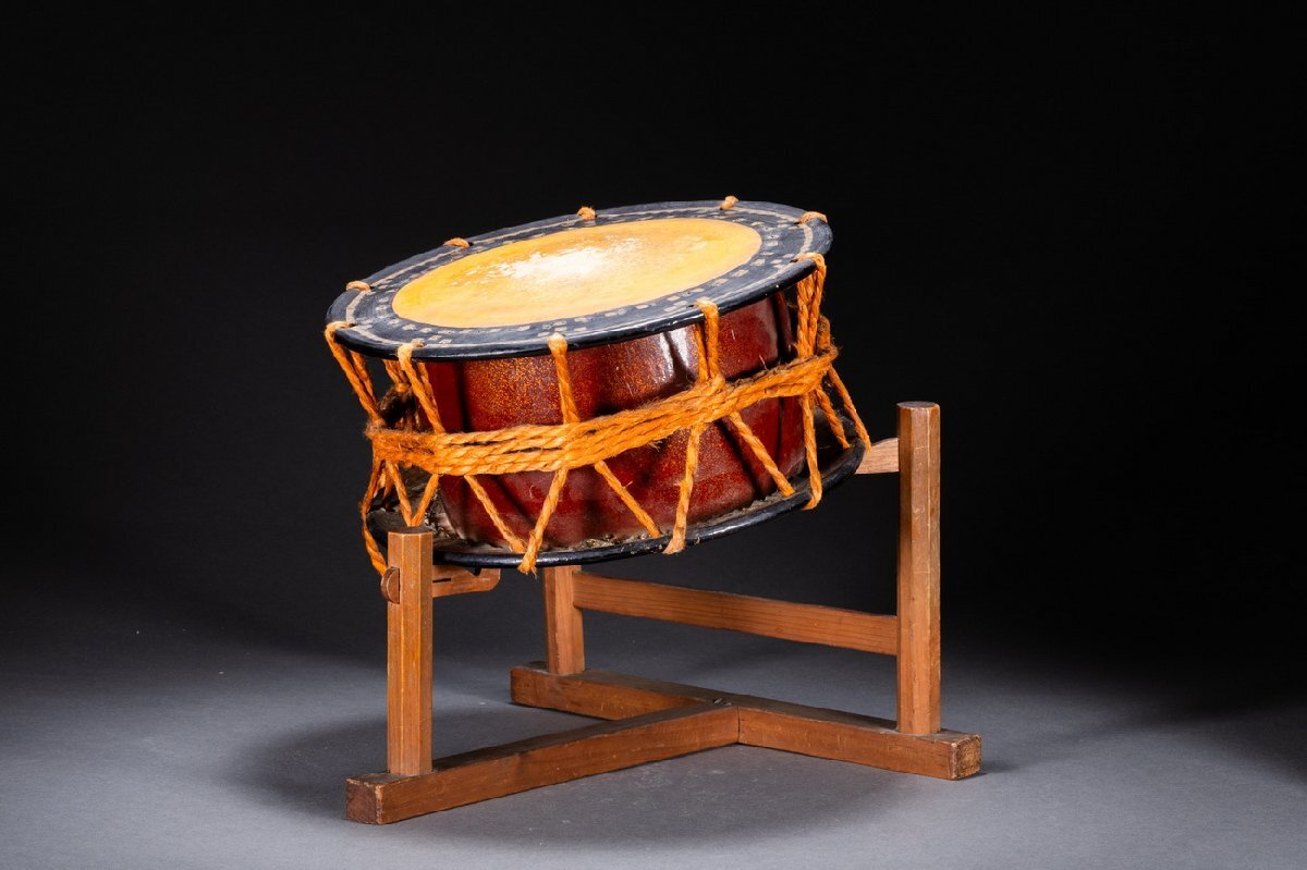 【善古堂】某有名オークション買入　明治～昭和時代物 鼓 太鼓 和歌 雅楽 和楽器 漆器　蒔絵 能楽 伝統(tǒng)蕓能 小唄 打楽器 古美術(shù)74S-246S02