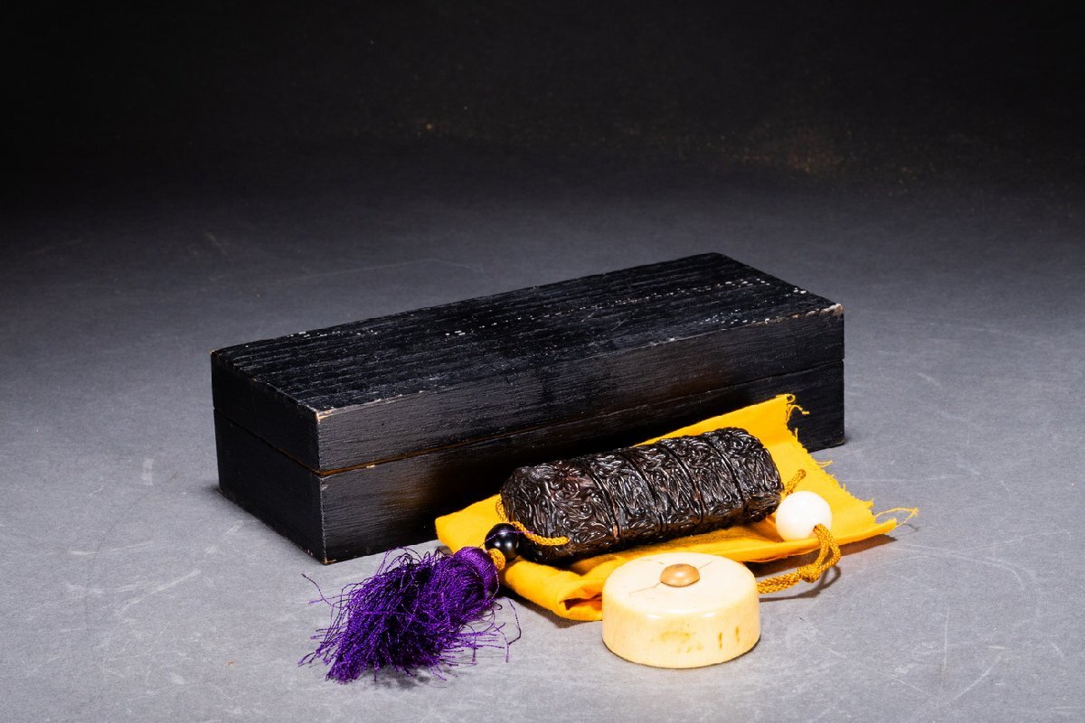 善古堂】某収集家放出品 時代物 堆朱 雕漆 花卉紋四段印籠 特殊