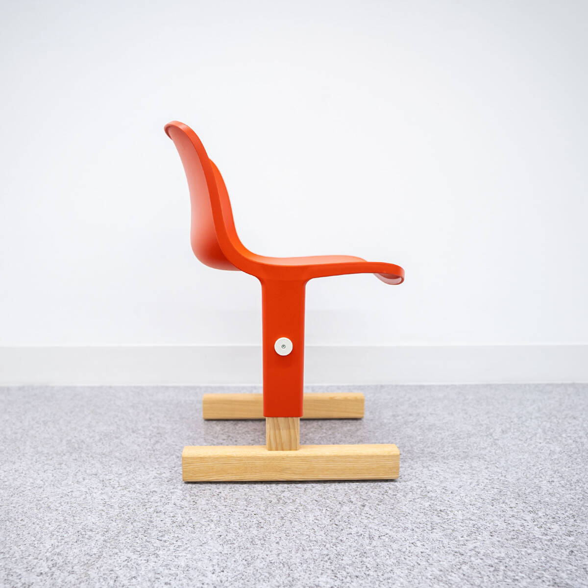 【展示品】MAGIS マジス LITTLE BIG リトルビッグ キッズ チェア 3段階高さ調(diào)整 アームレス プラスチック オレンジ ビッグゲーム 定価5萬