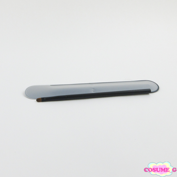 THREE シュルームブラシ C579