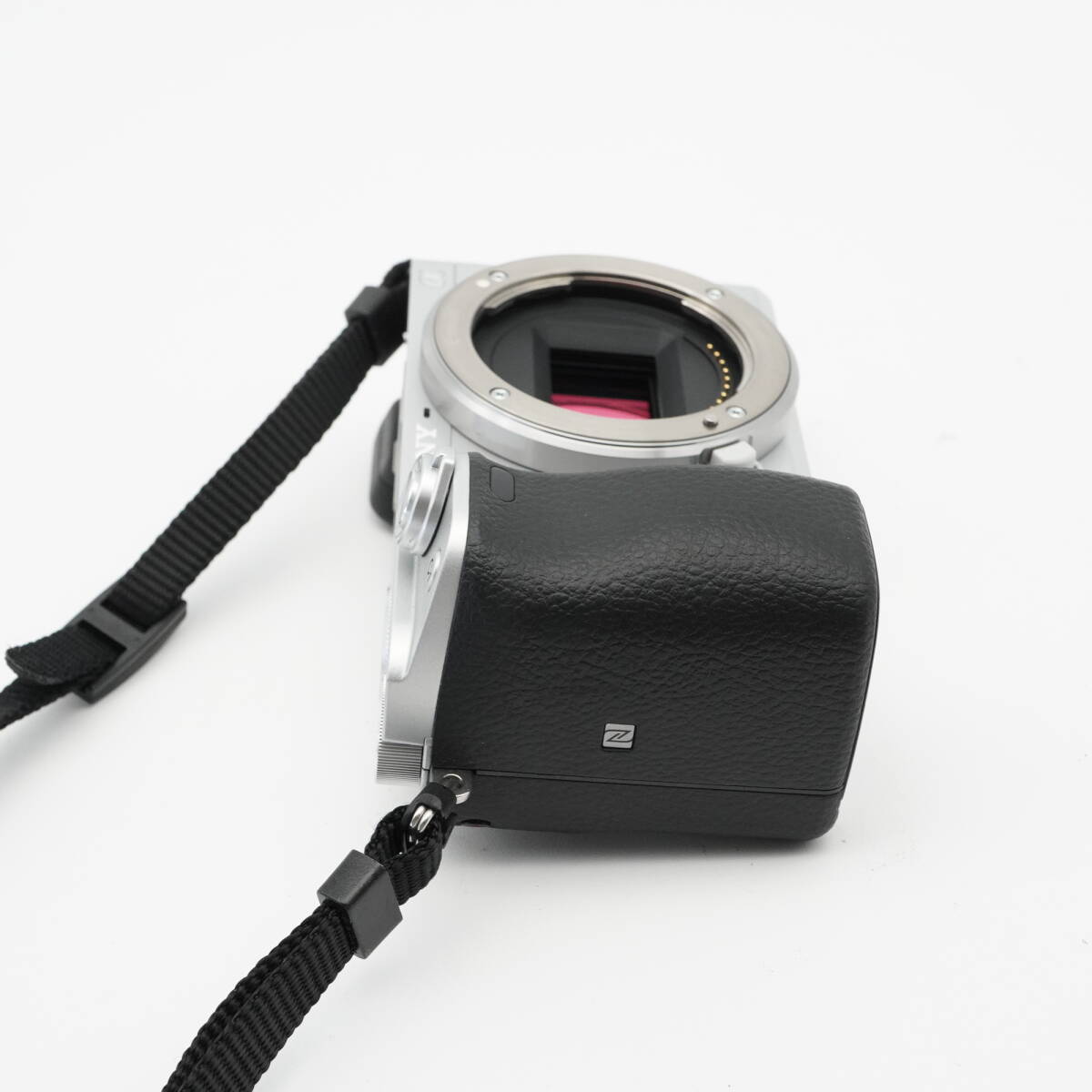  прекрасный товар SONY Sony α6400 shutter число 597 раз серебряный беззеркальный однообъективный #AA4885