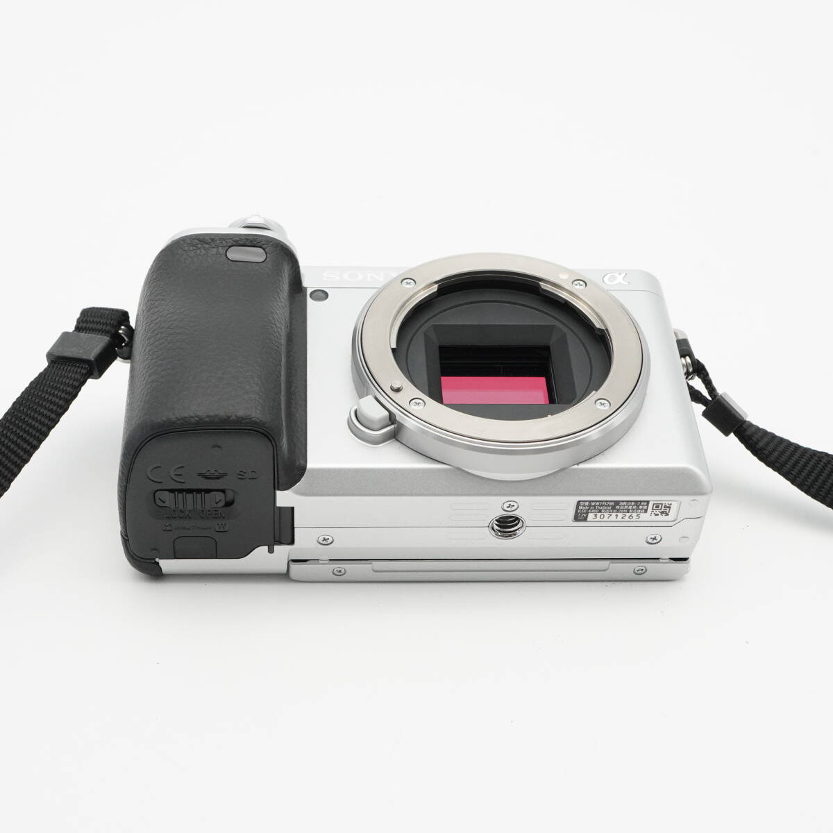  прекрасный товар SONY Sony α6400 shutter число 597 раз серебряный беззеркальный однообъективный #AA4885