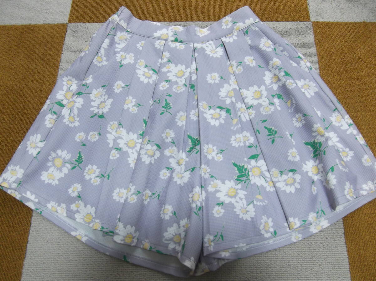 ★新品未使用★ARROWアロー/花柄キュロットパンツ/ラベンダー