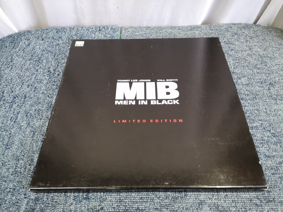 *3 пункт и больше бесплатная доставка!! LD/ лазерный диск /MEN IN BLACK men in черный LIMITED EDITION LLD-24510 m0o93612