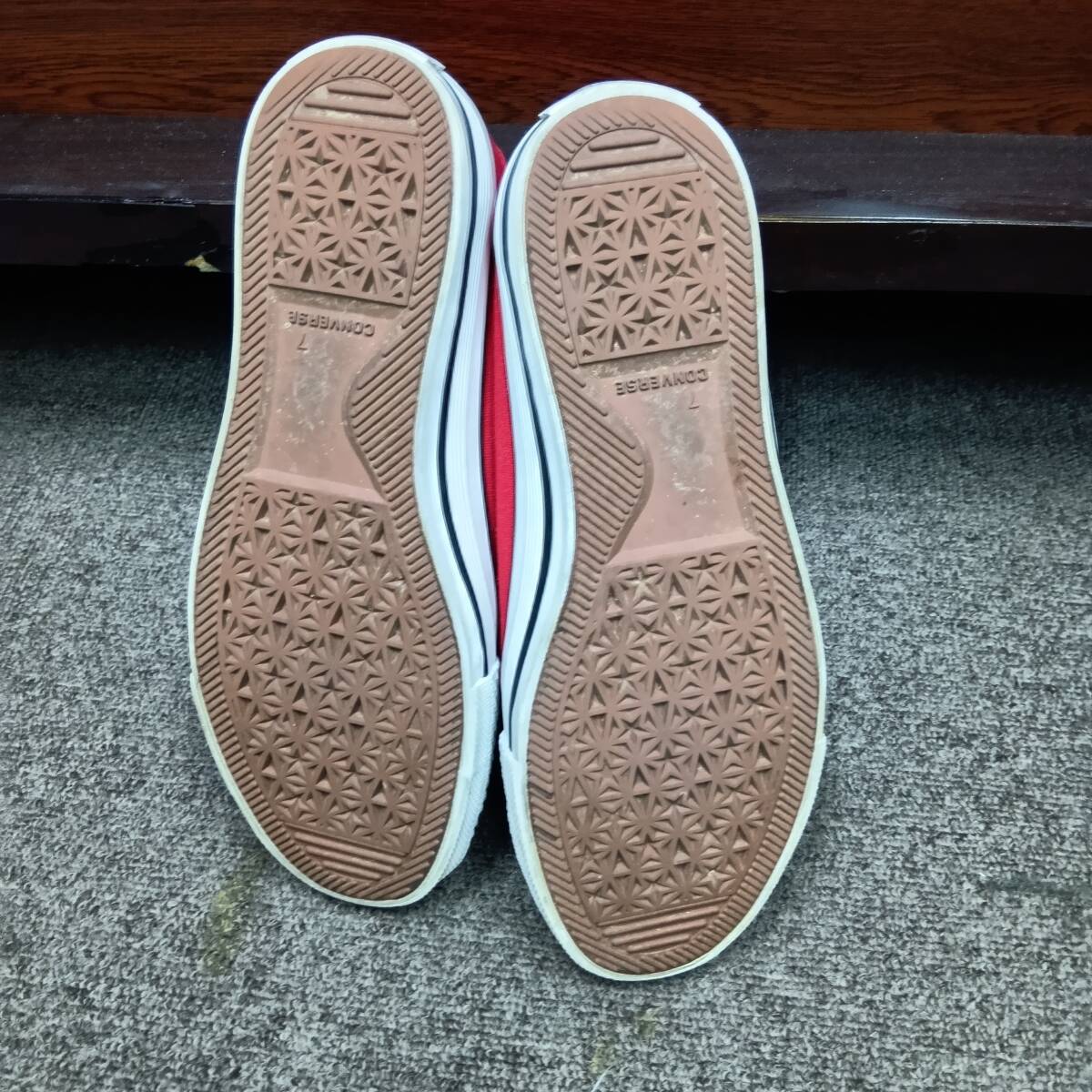  Converse * выгодное приобретение * красный *25.5.