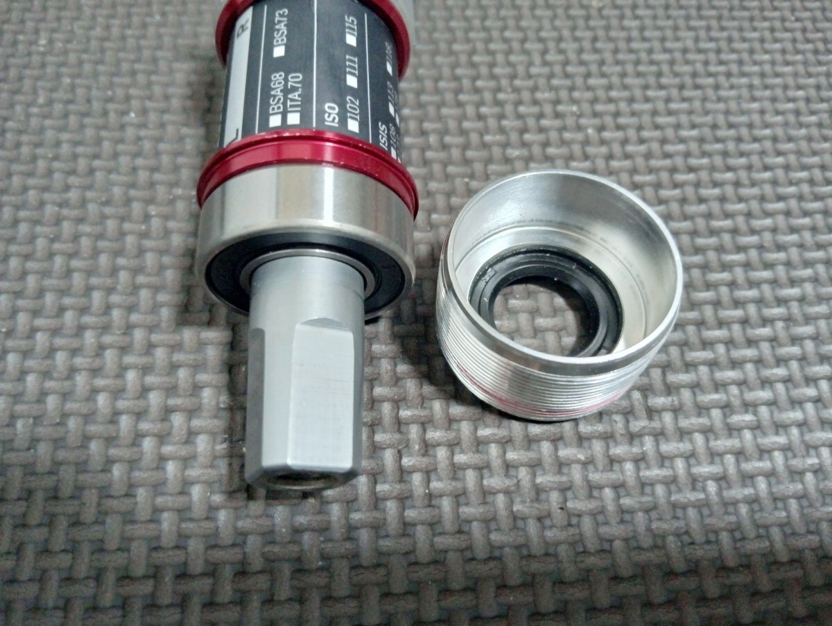 TOKEN TK866CM-110.5 JIS68 110.5mm ボトムブラケット　BB トーケン