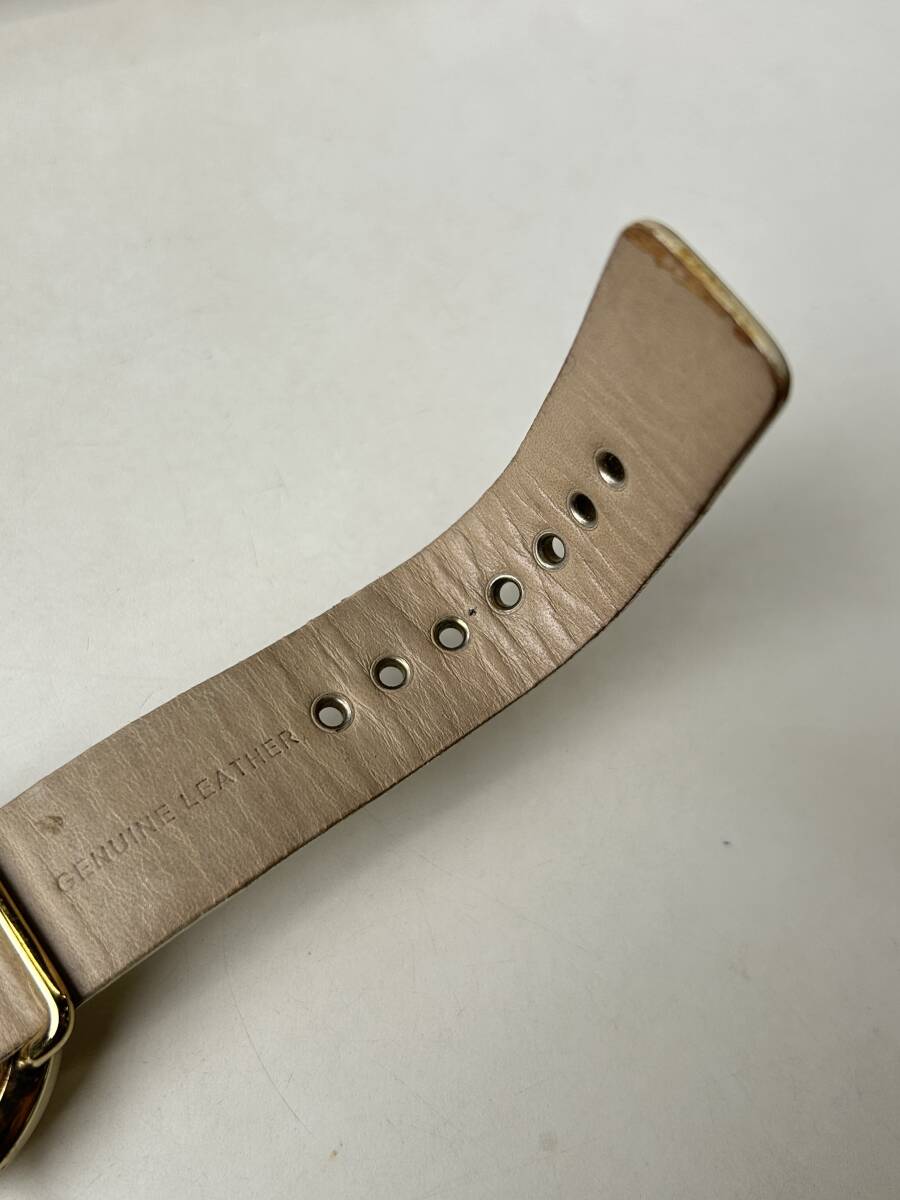 M-9725【同梱不可】980円～ 現(xiàn)狀品　MARC BY MARK JACOBS/マークジェイコブス　MBM1150　ホワイト文字盤　クォーツ　メンズ　腕時計　