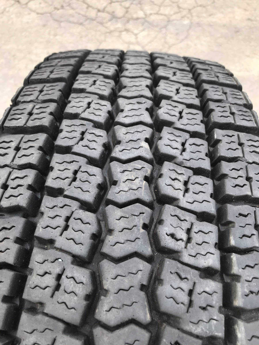 【M】 中古  245/80R17.5  M919  2019年  1本  TB  大型  トーヨー  TOYO  スタッドレス _画像4