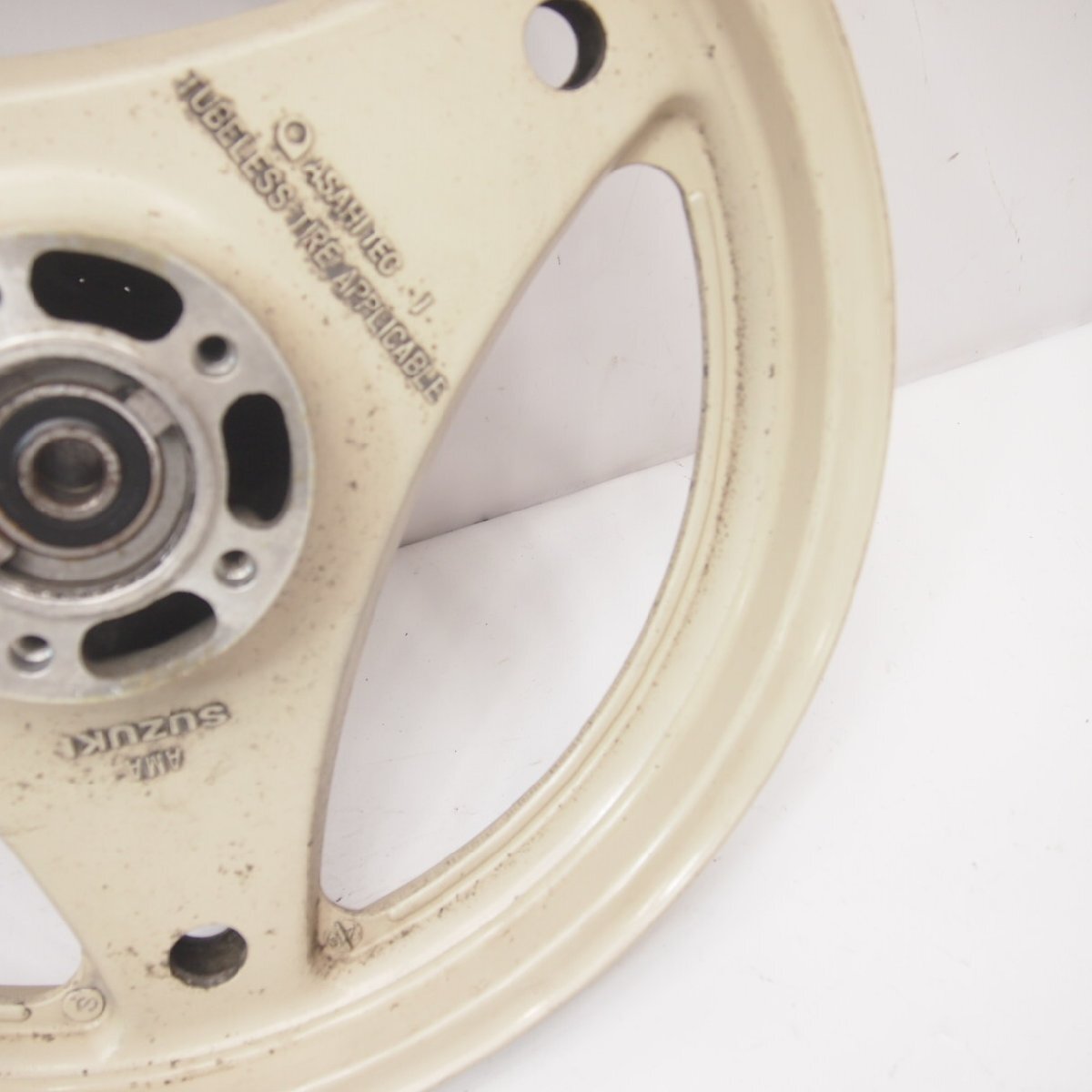 SW-1純正フロントホイール ブレなし AMA品番16X2.50J NJ45A SW1