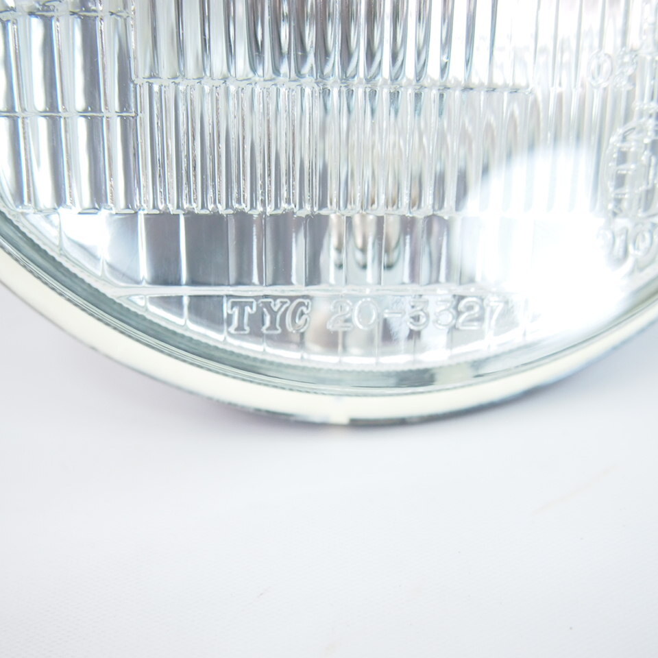 新品トライアンフTriumph Speed Tripleスピードトリプル885 955純正ヘッドライト ヘッドランプ145mm H4 T2700549 Headlight 94-96年