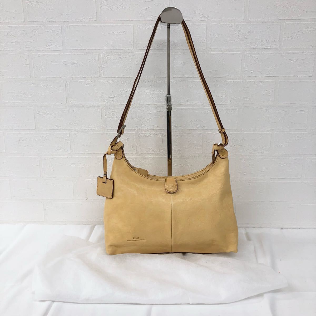 1747〓 保護(hù)袋付き PELLE BORSA ペレボルサ ハンドバッグ レディース イエロー 鞄 手提げ鞄 革鞄 レザーバッグ カジュアル