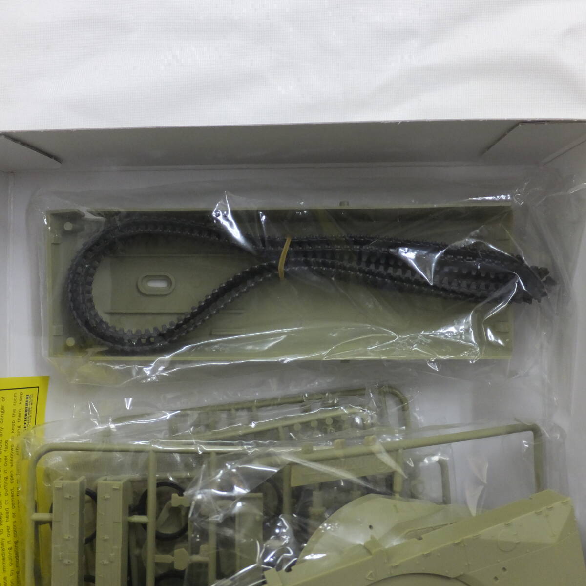 ジャンク！１/３５・アカデミー＝NO.TA964-10000・イスラエル・”メルカバ“・MＫ．Ⅱ！_画像3