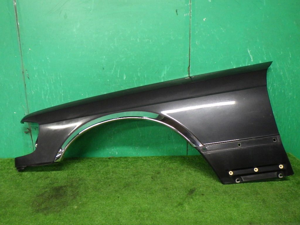 ベンツ420SEL[W126後期]フロント左フェンダー