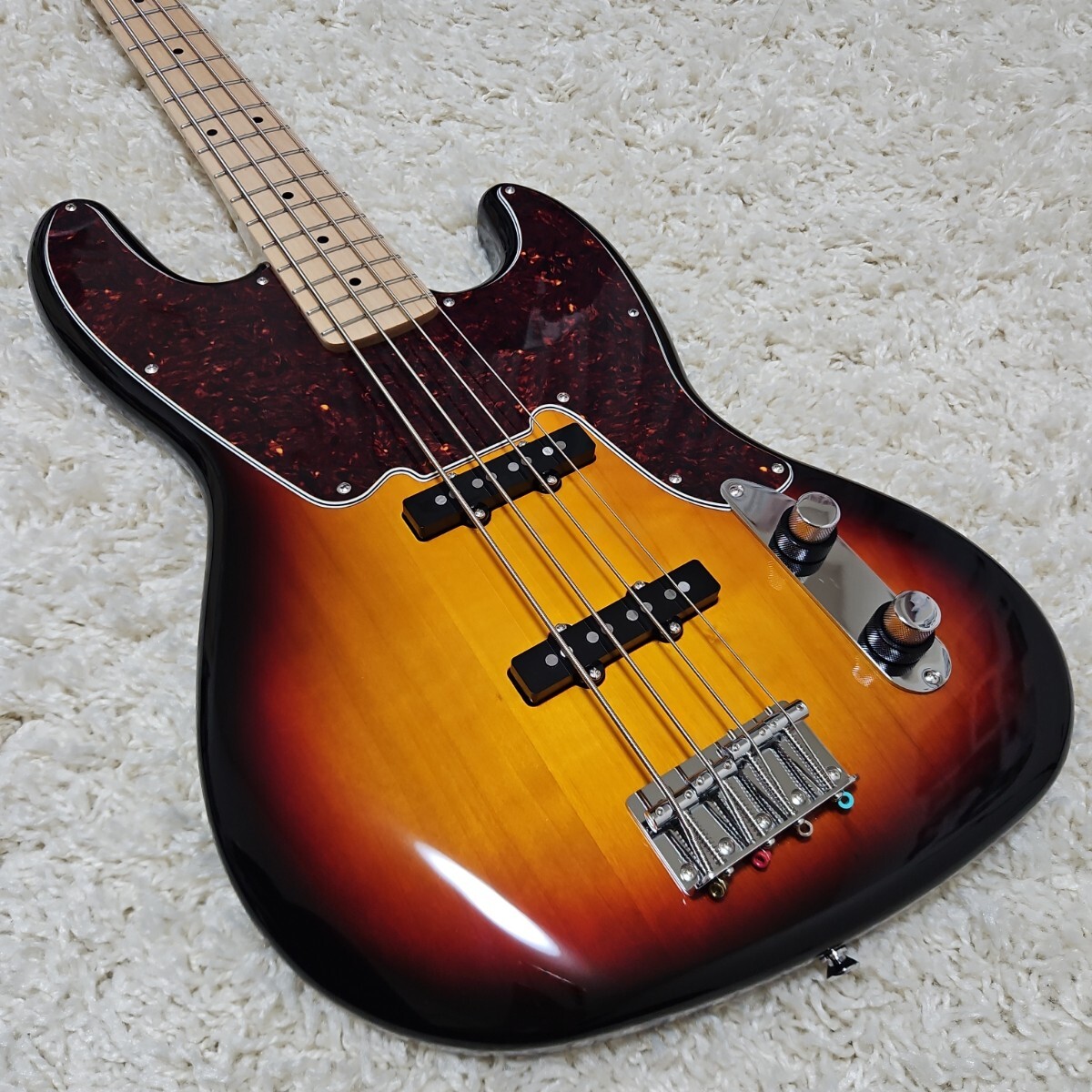 スクワイヤー Paranormal Jazz Bass 中古美品 Yahoo!オークション - スクワイヤー Paranormal Jazz Bass 中古美品