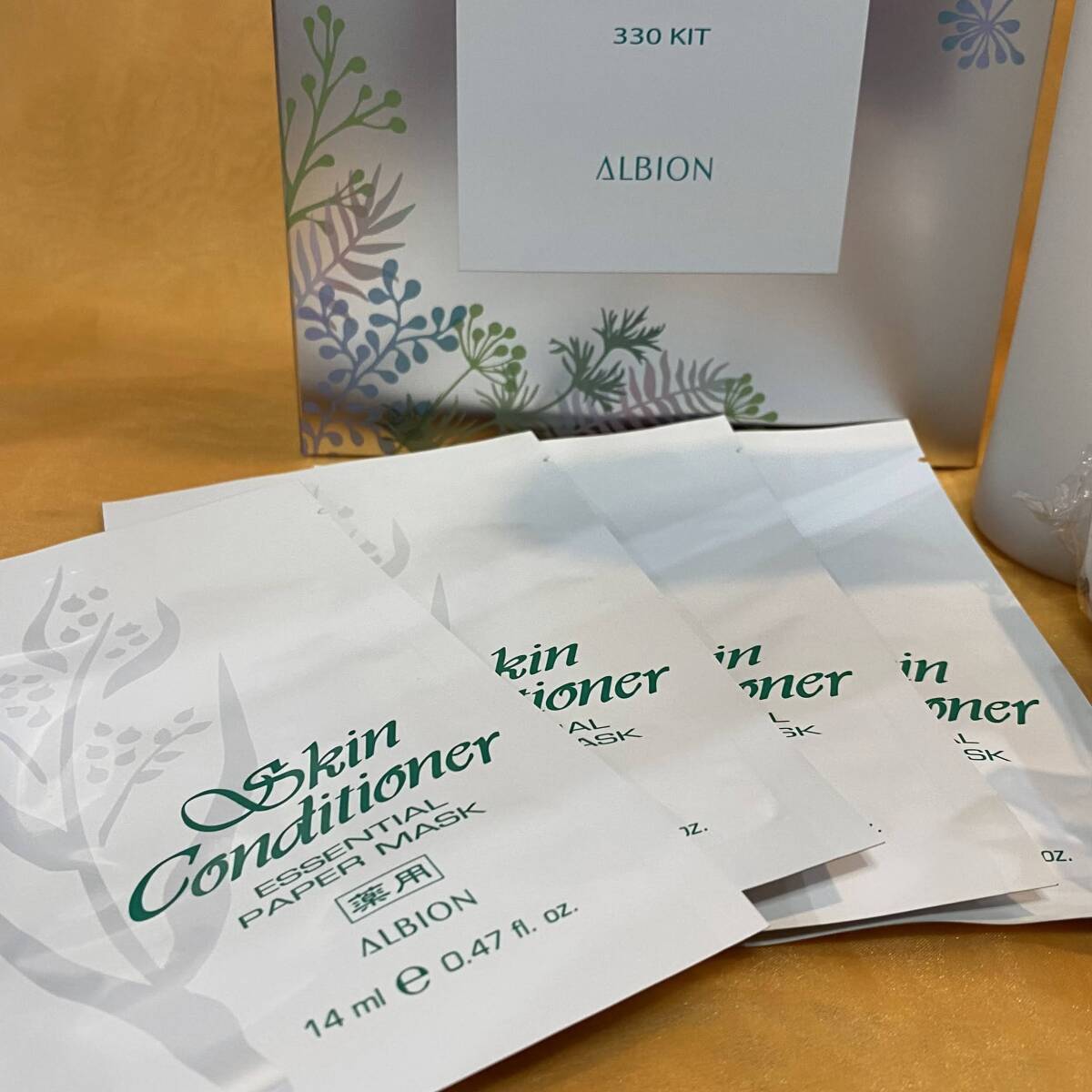 未開封　ALBION スキコン限定330ミリ 未開封 ALBION スキコン限定330ミリ スキンコンディショナー