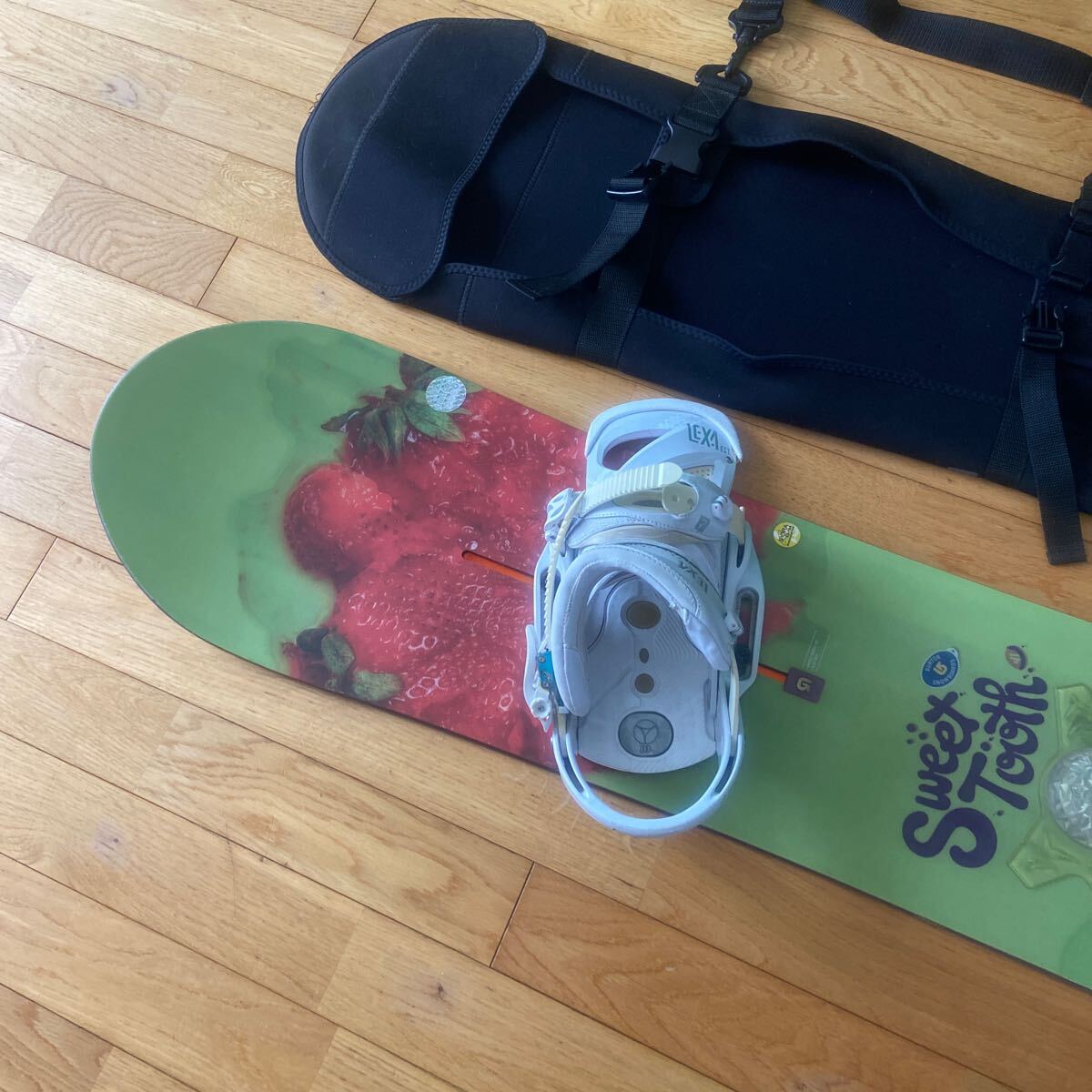 【人気】BURTON スノーボード バインセットSWEET TOOTH 141 レディース ジュニア用