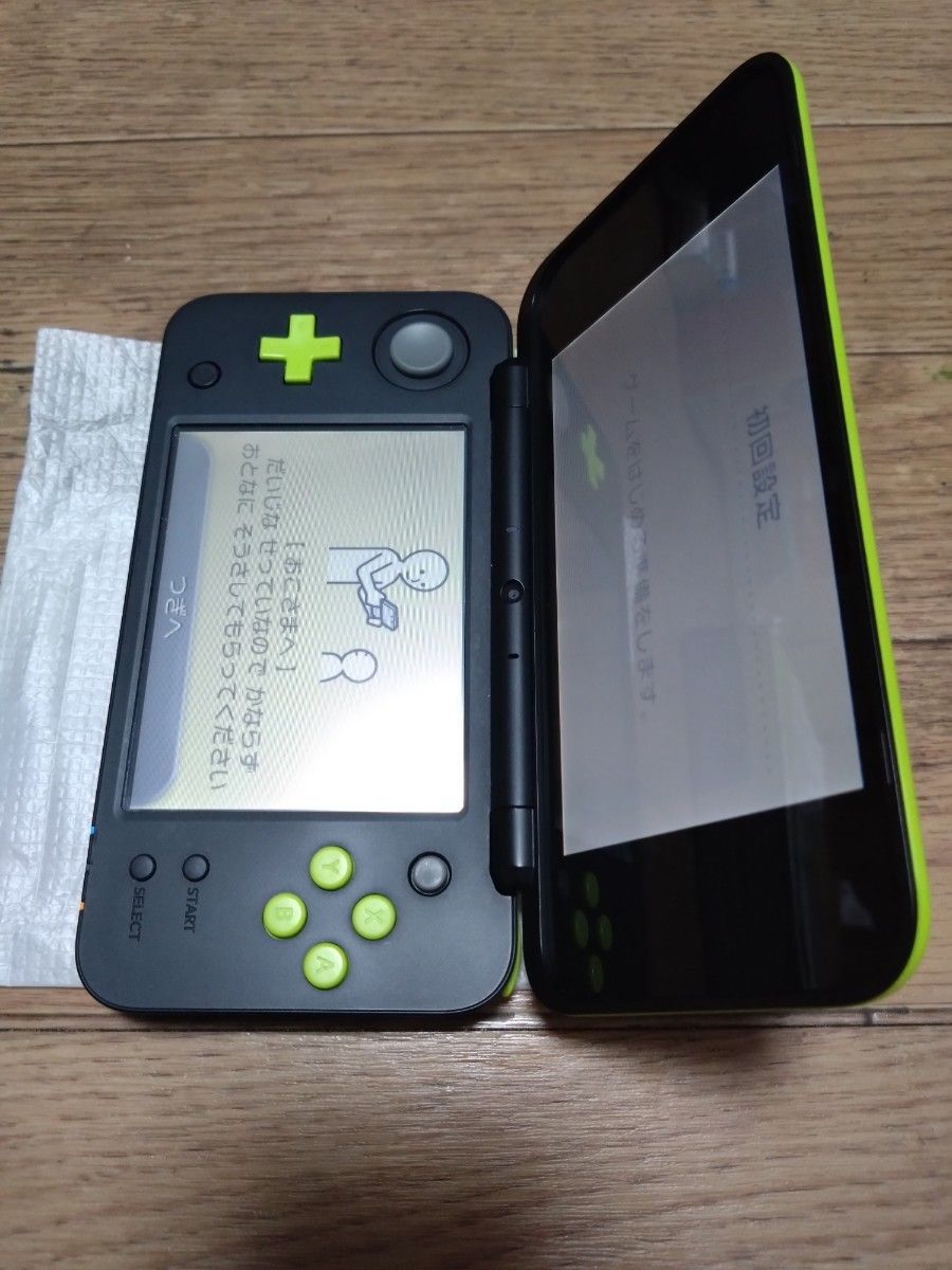 Newニンテンドー2DS LL ブラック×ライム 付属品完備 JAN-001 Newニンテンドー2DS LL ブラック×ライム 付属品完備 JAN-001