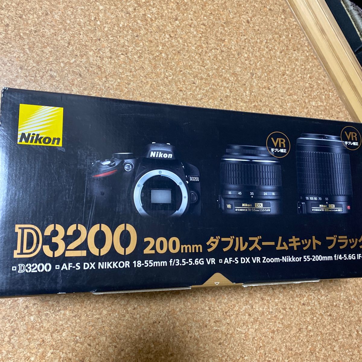 D3200 200mm ダブルズームキット （ブラック） カメラ デジタル一眼