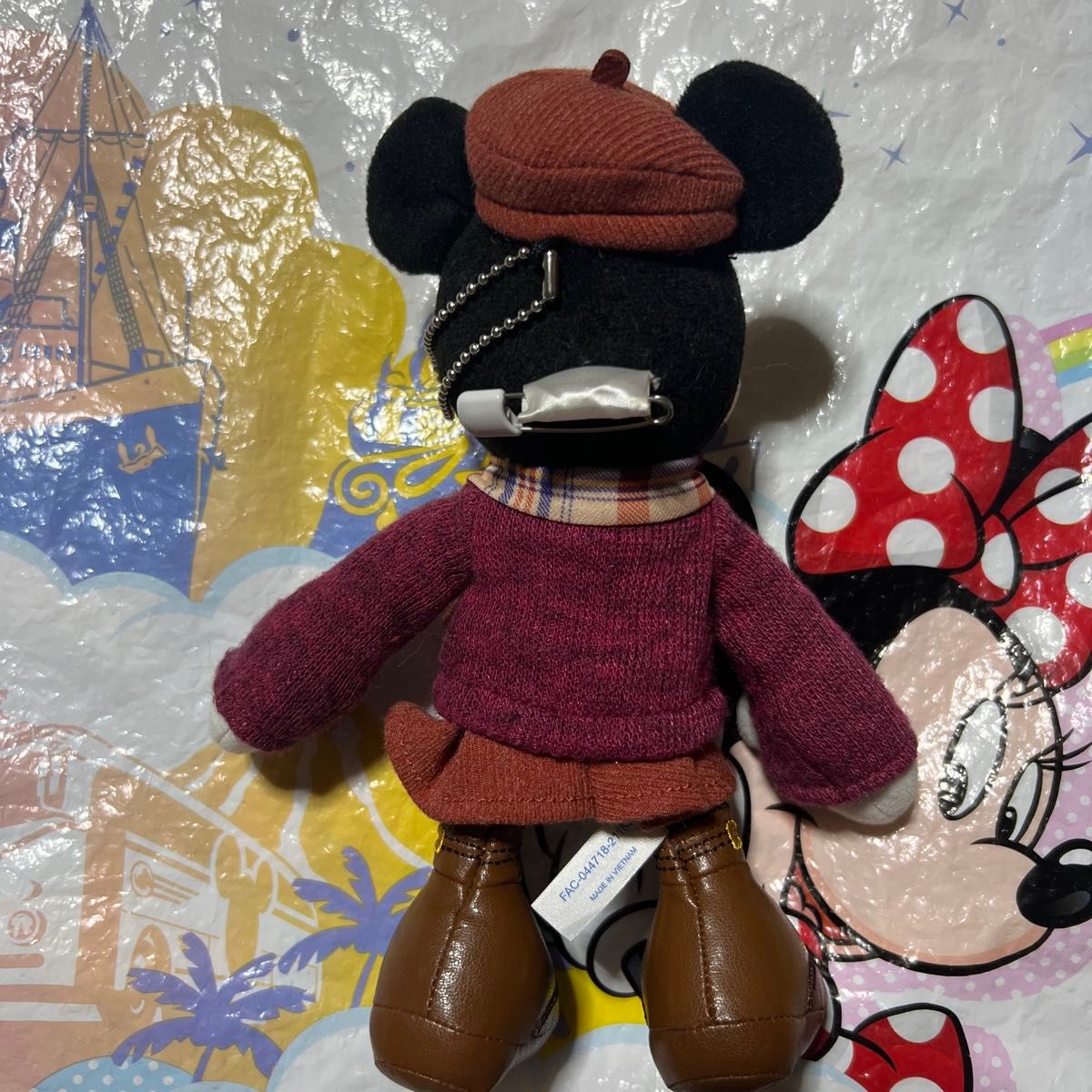 数量限定価格!! ミニーのスタイルスタジオ ぬいぐるみバッジ 秋 ストラップ