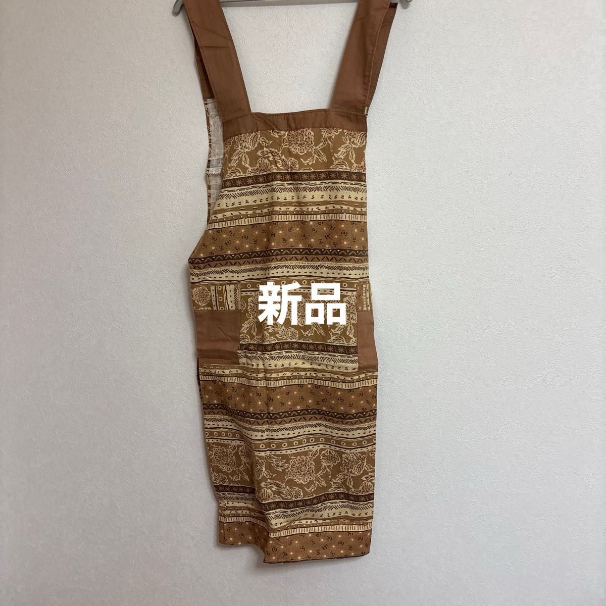 手作りエプロン ブラウン 花柄（新品）