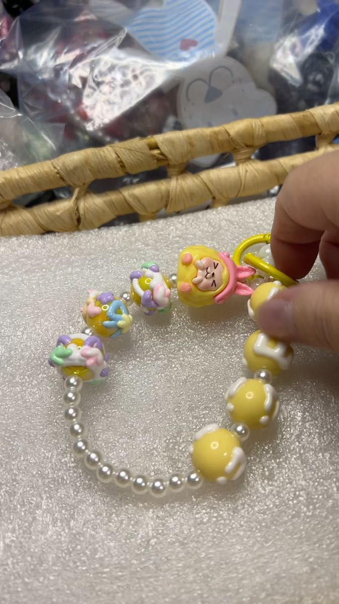 ハンドメイド ビーズキーホルダー うさぎ 43番