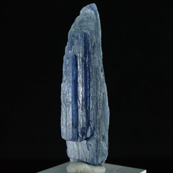 カイヤナイト 19.9g KNB168 ブラジル ミナスジェライス州 藍晶石 天然石 鉱物 パワーストーン_画像1