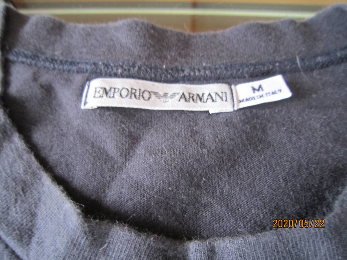 エンポリオアルマーニ　USA　正規店様購入　半袖　Tシャツ　　紺色　　100％本物保証　_画像3