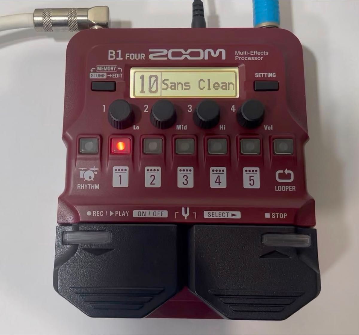 【美品】Zoom B1 Four / ズーム ベースマルチエフェクター【送料無料】