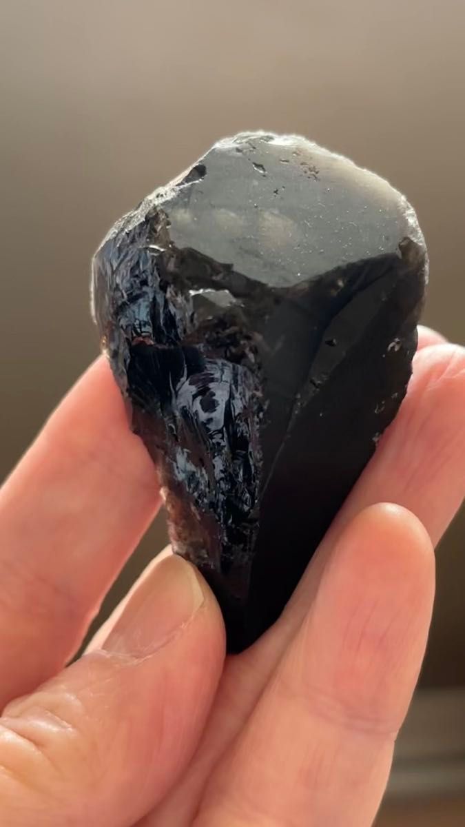 中国 山東省産 モリオン エレスチャル 66g 持ち歩きサイズ 天然石 原石 魔除け 浄化