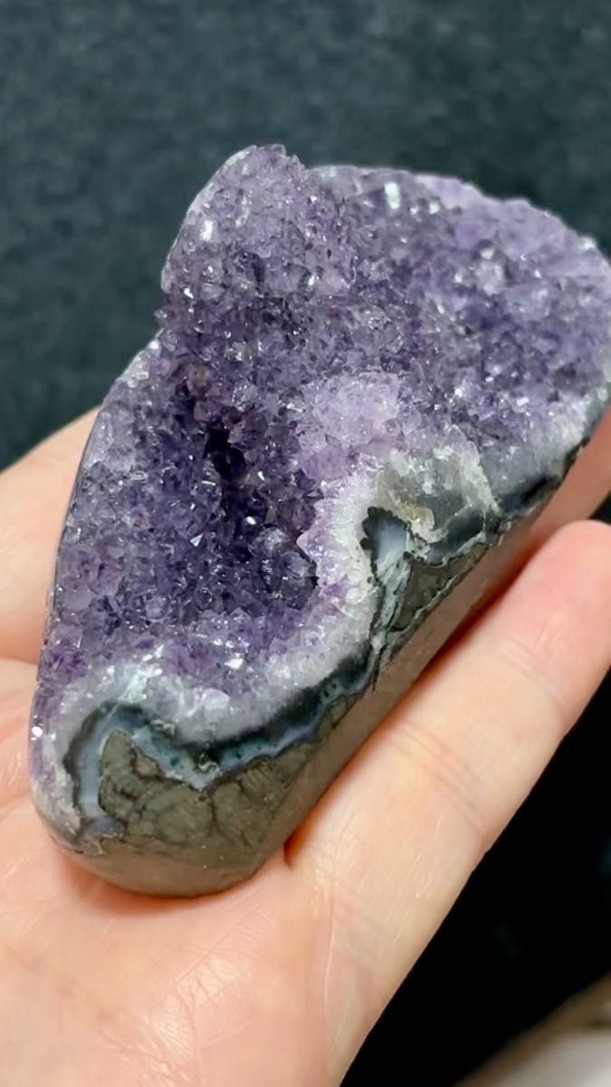 ウルグアイ産アメジストクラスター フラワーアメジスト175g キラキラ 浄化 魔除け天然石
