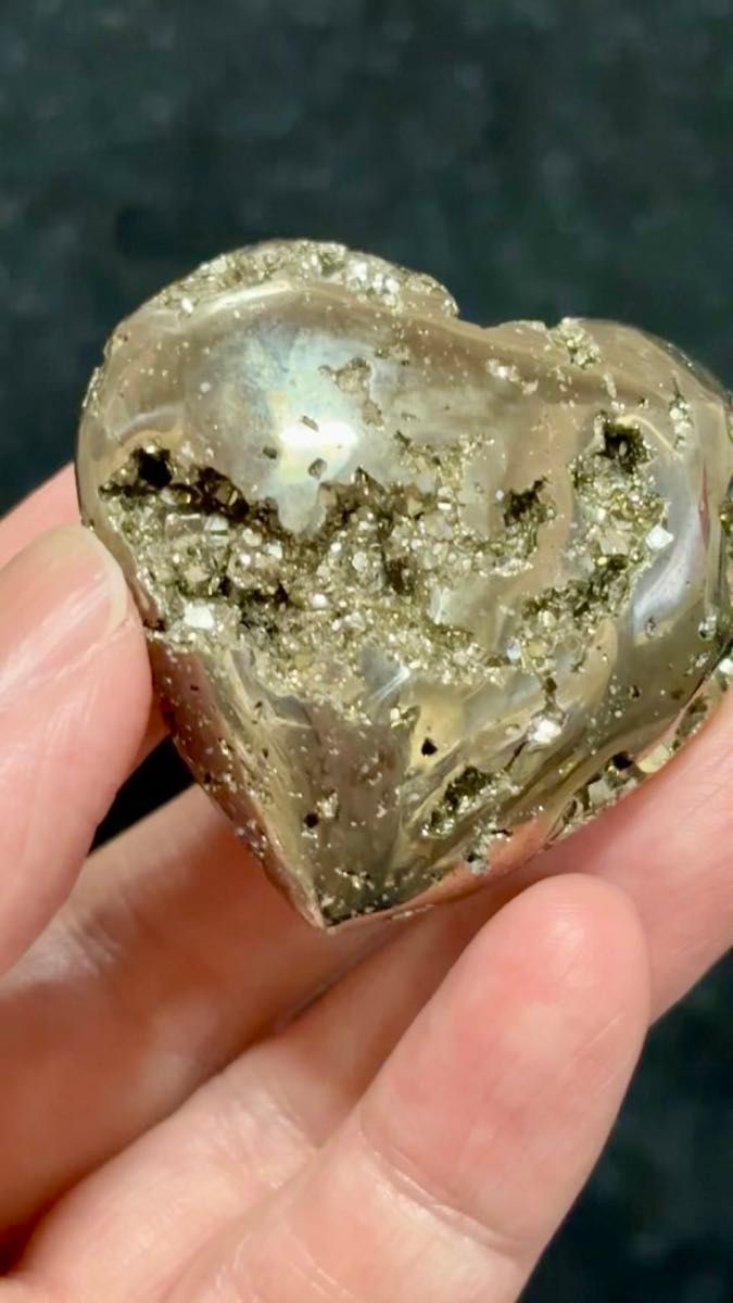 パイライト ハート型 ペルー産 かわいい 持ち歩きにも キラキラきれい天然石