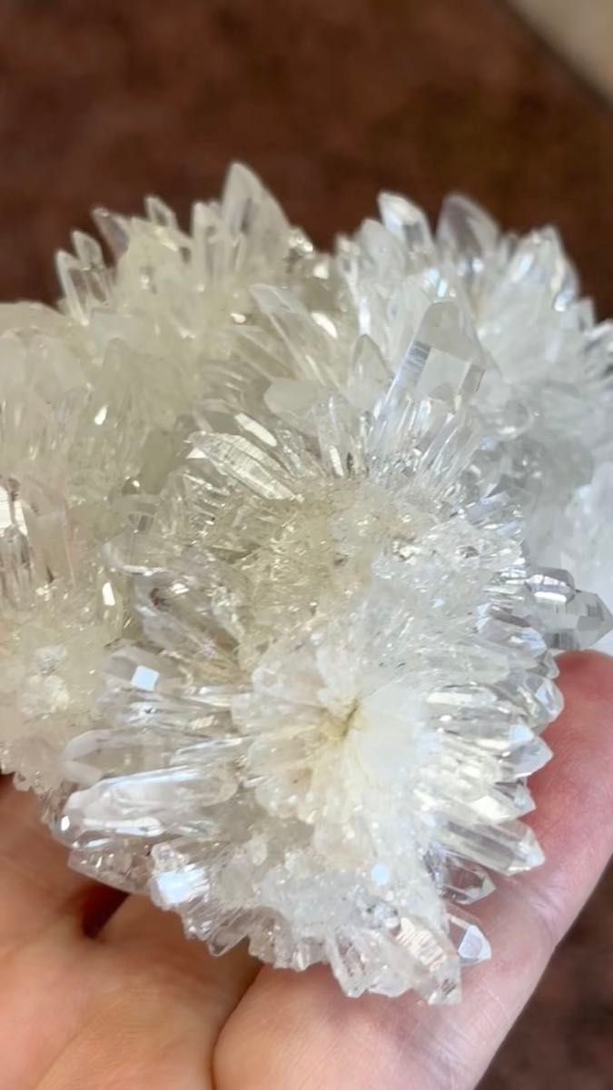菊花水晶 四川省産 高品質 キラキラ 透明度抜群193g 原石天然石