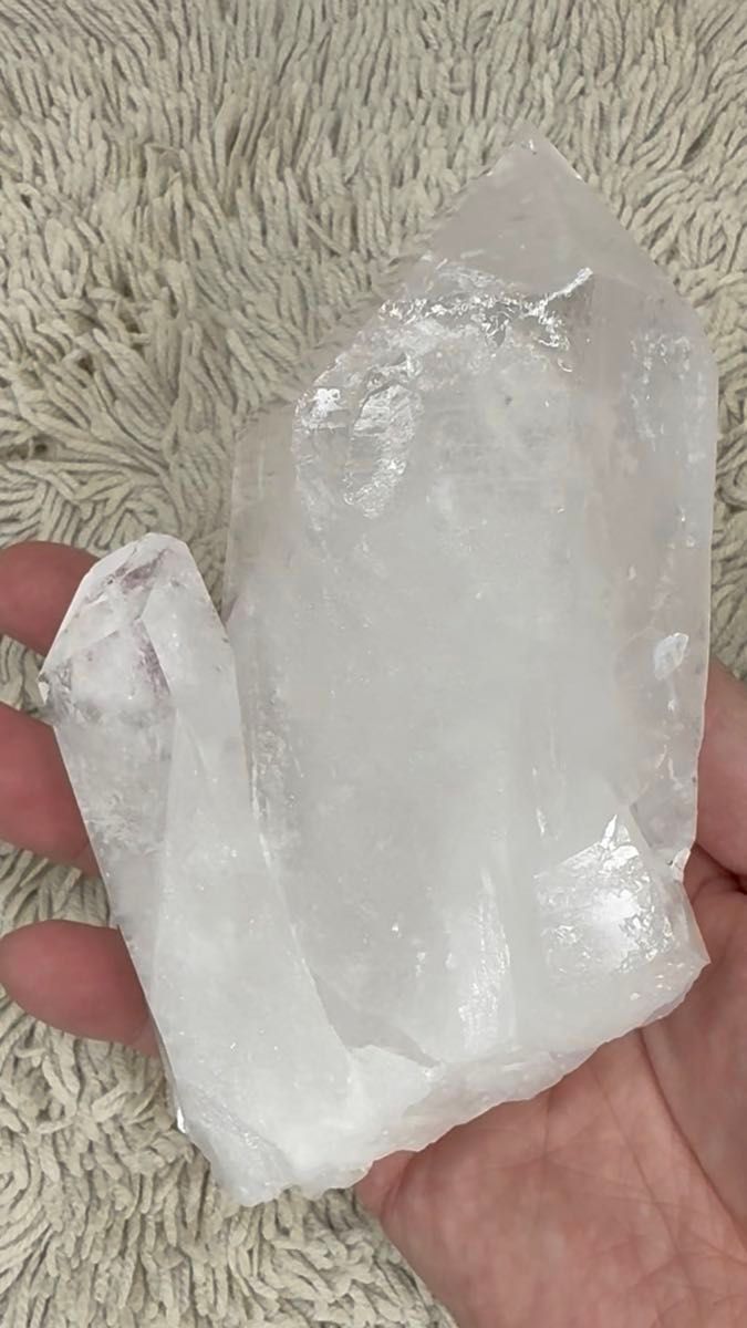 ブラジル産クリスタルクォーツ 水晶クラスター 原石 パワーストーン 天然石 浄化用 塊 706g