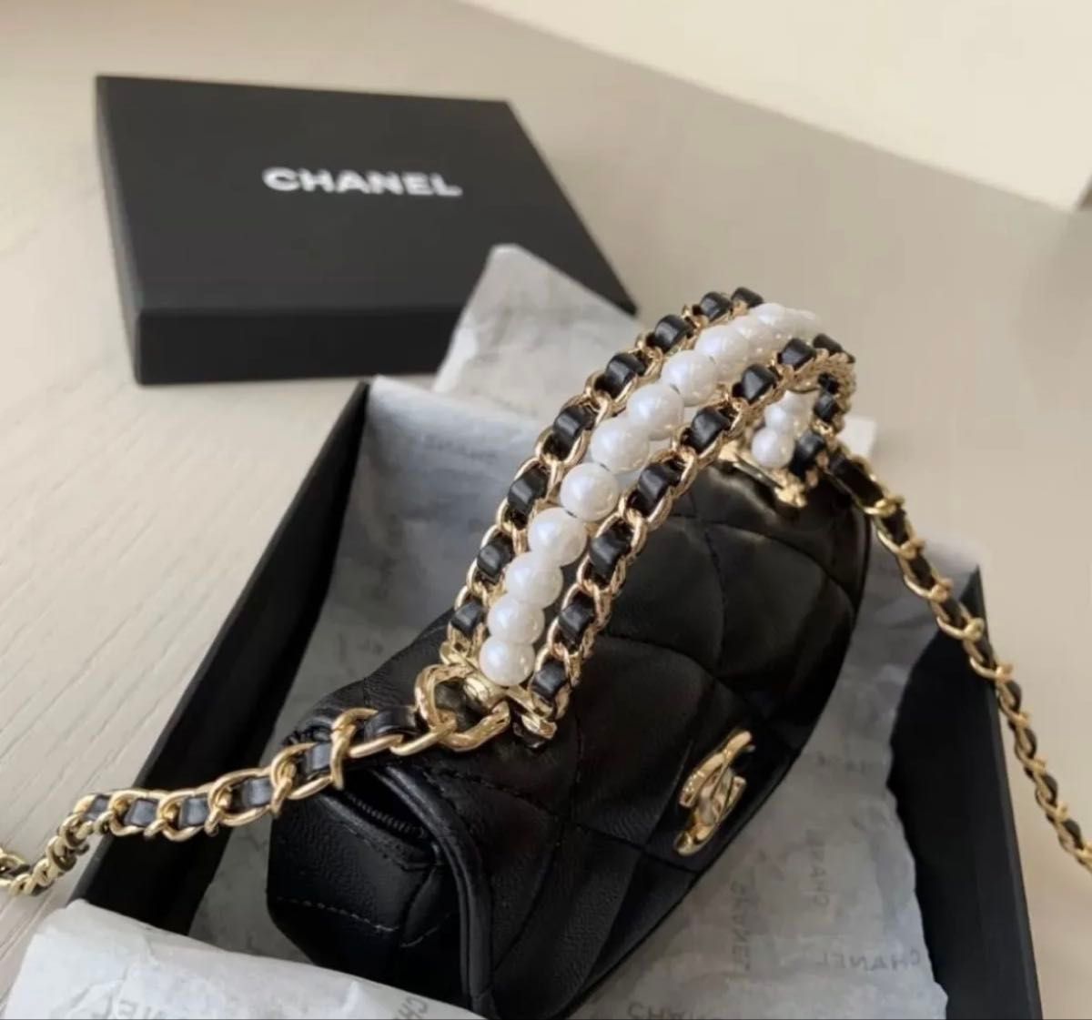入手困難◆送料込【CHANEL】チェーン ミニバック ゴールドロゴ CHANEL ノベルティ ミニショルダーバッグ ゴールドチェーン 箱