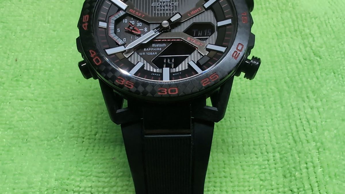 美品 付属品完備 EDIFICE SOSPENSIONEECB-2000YPB-1AJF モバイルリンク タフソーラー カシオ