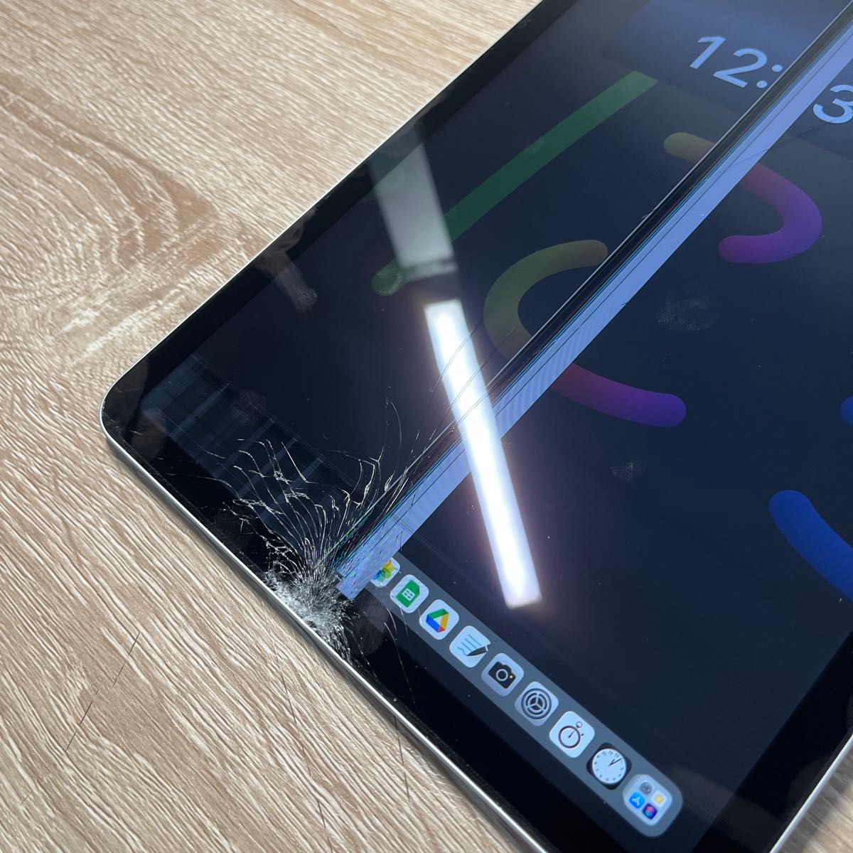 iPad Air4 Wi-Fi 64GB シルバー 画面割れ有り iPad Air4 Wi-Fi 64GB シルバー 画面割れ ペン付き iPad Air4 Wi