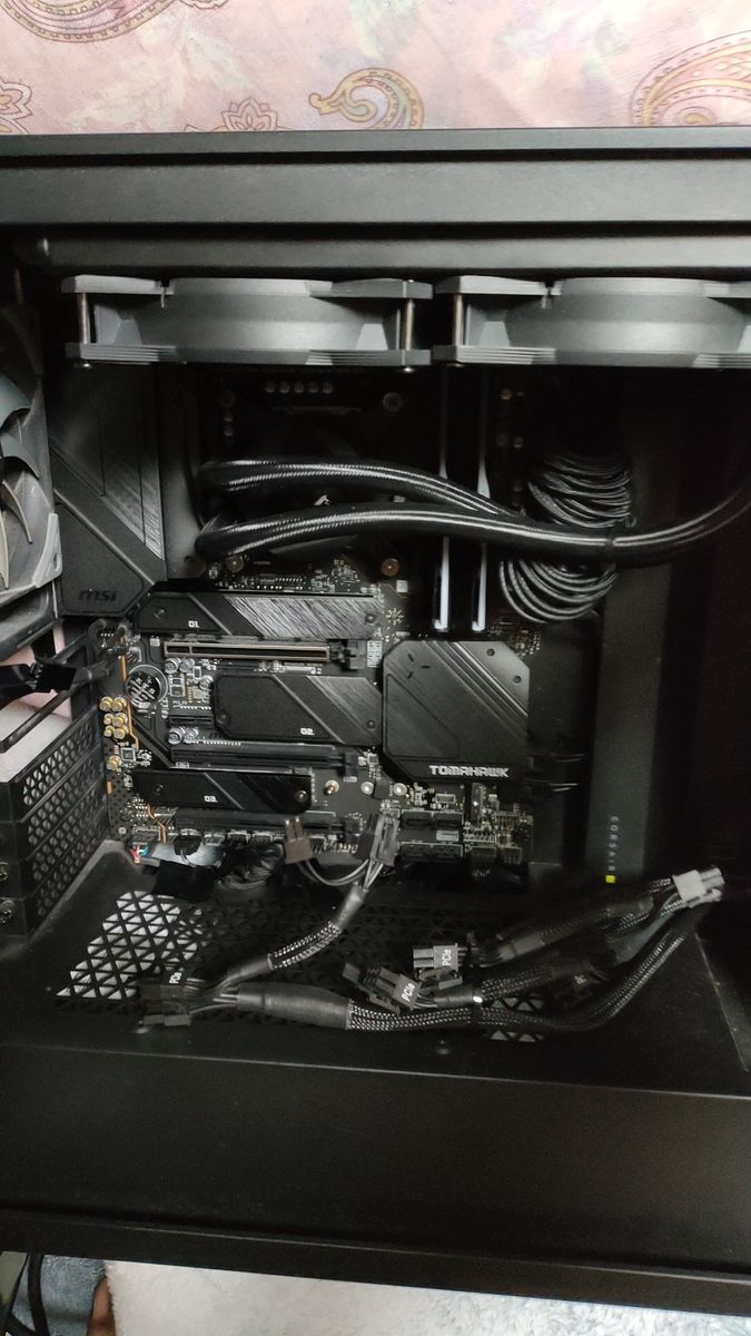 【中古ハイエンドPC】13900K DDR5-6400 64GB 1200W電源搭載