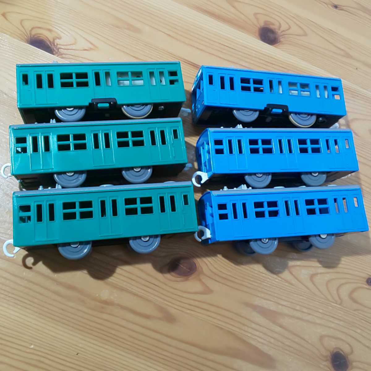  Plarail [103 series commuting train Sky blue * emerald green ]