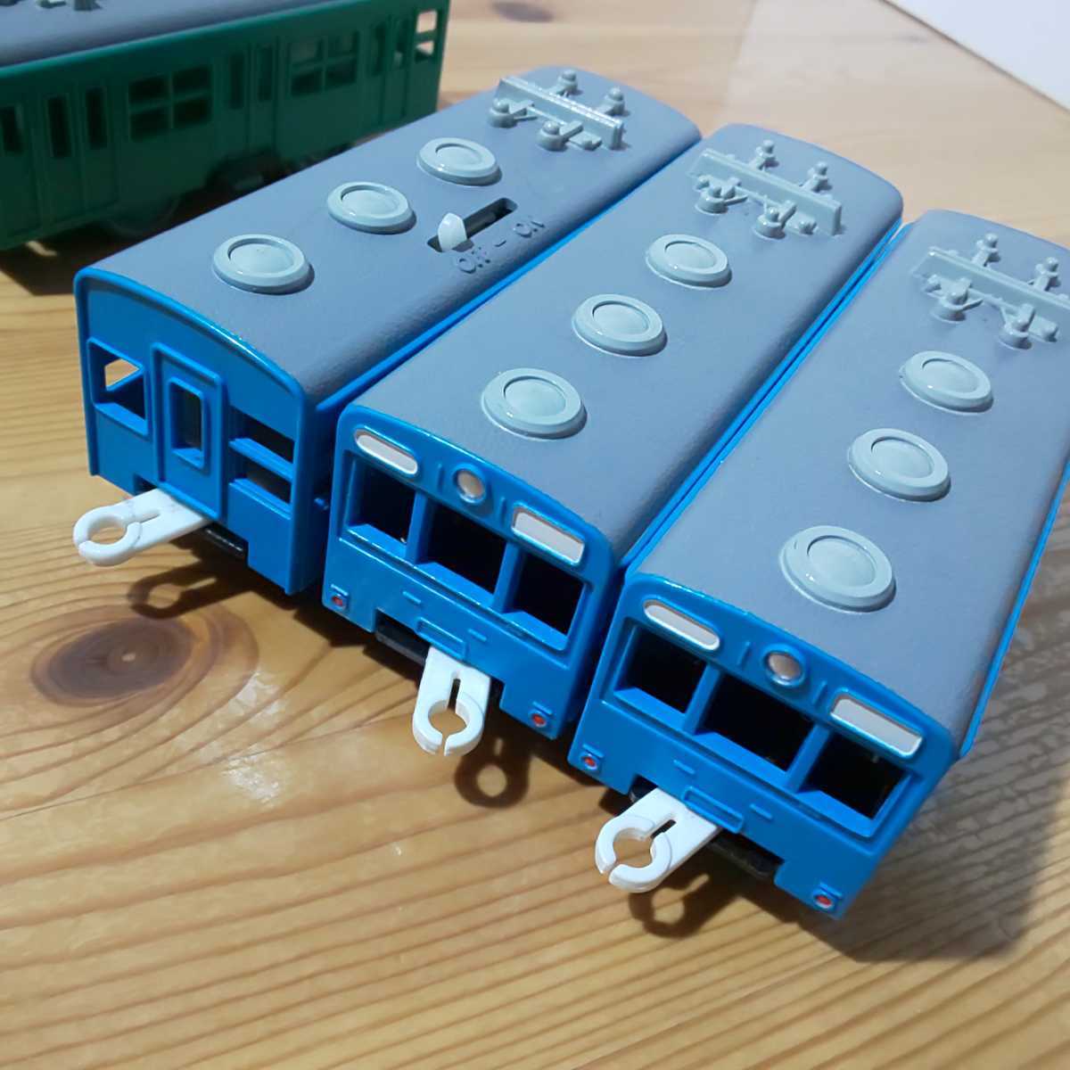  Plarail [103 series commuting train Sky blue * emerald green ]