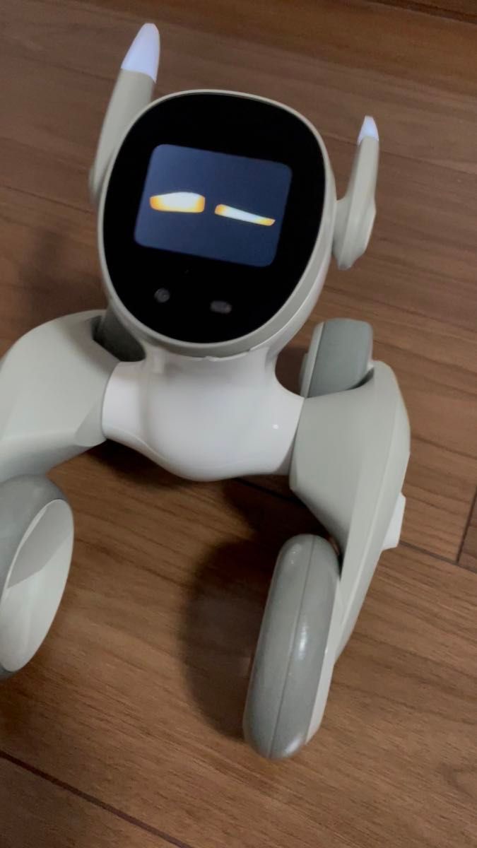 ペットロボット Loona ルーナ PETBOT Loona the power station